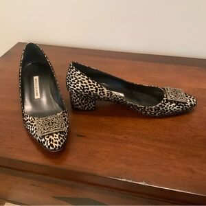 Manolo Blahnik Black and Cream Patterned Heels